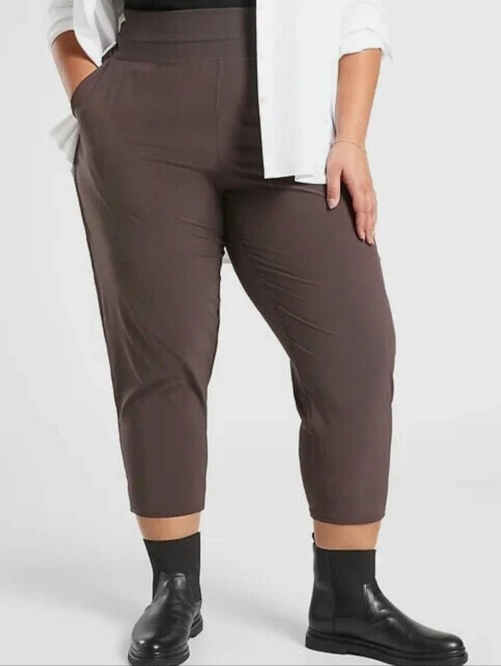Athleta Nolita Slim Tapered Crop Pants Walnut Brown Size 18